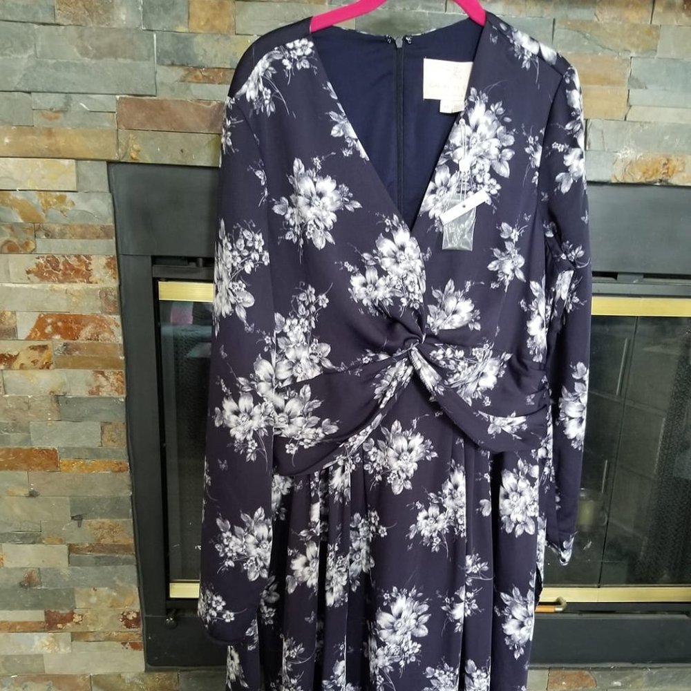 NWT Gal Meets Glam Vienna Dress